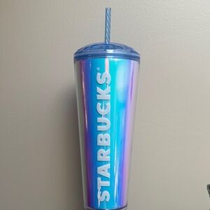 Starbucks Iridescent Blue-Purple Ombre 24 oz tumbler with Blue Lid & Straw. 🩵💜